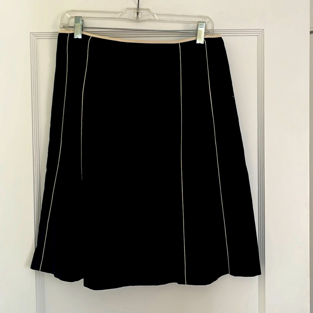 Retro style black with white piping a-line skirt Ann Taylor women’s size 8